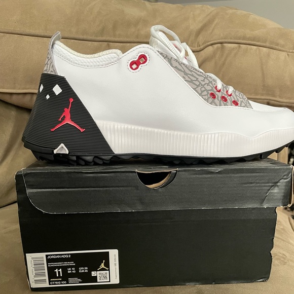 Mens Jordan ADG2 golf shoes - Picture 2 of 5
